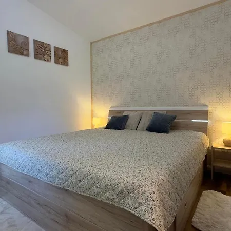 Szalonka Vendeghaz * Kemence